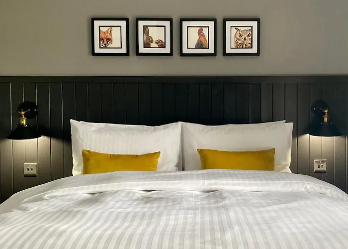 The Jack And Jill Coaching Hotel